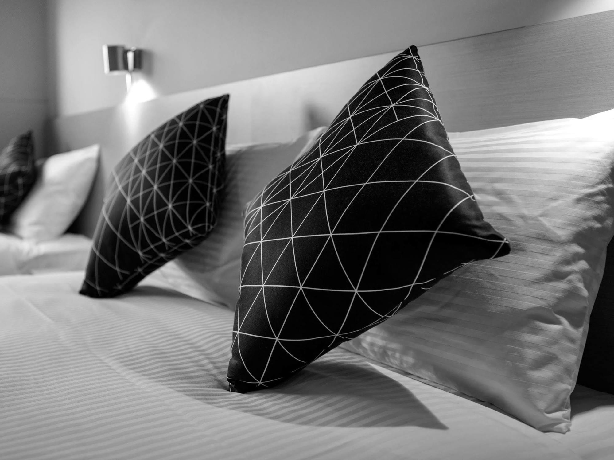 Nightcap At St Albans Hotel Экстерьер фото